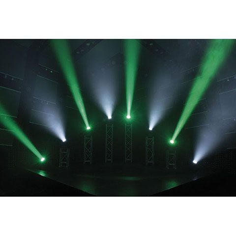 Showtec Shark Zoom Wash One 2
