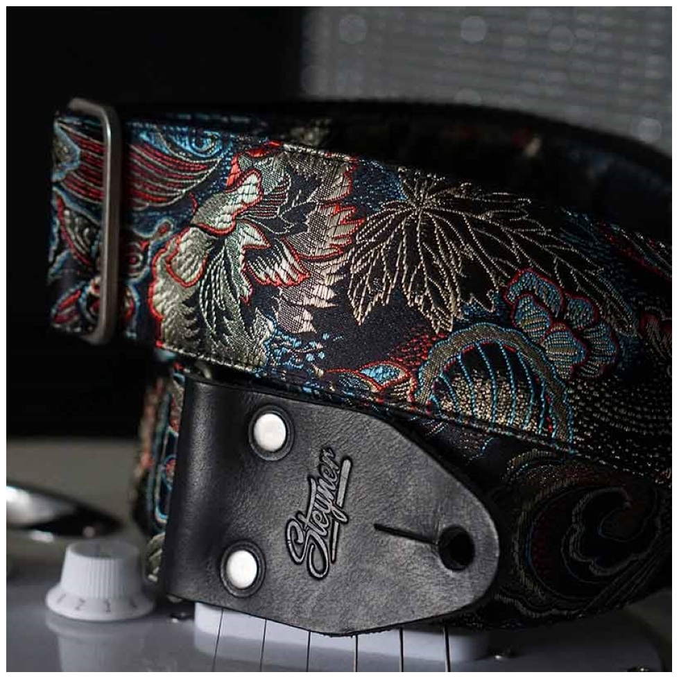 Steyner Straps Vintage Gitarrengurt - Eastern Nights silber- schwarz Vegan 3