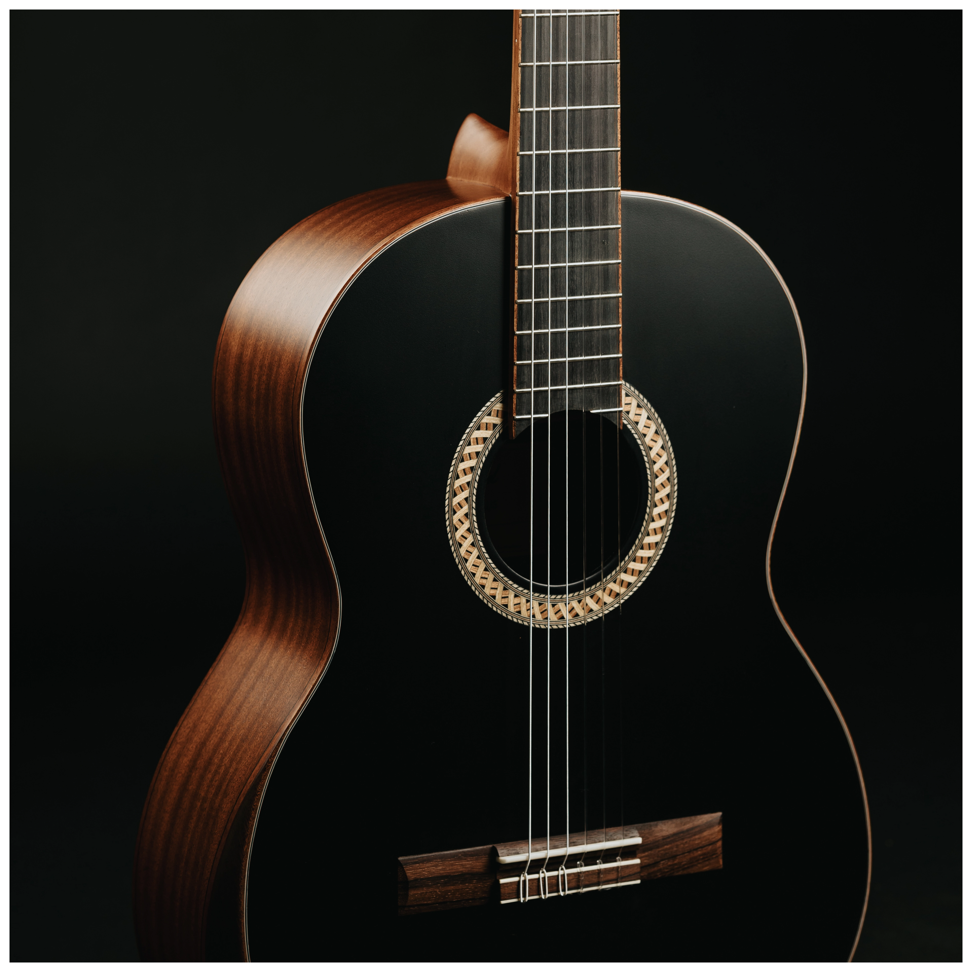 Redwood Cantora Plus 4/4 SM Satin Black 17