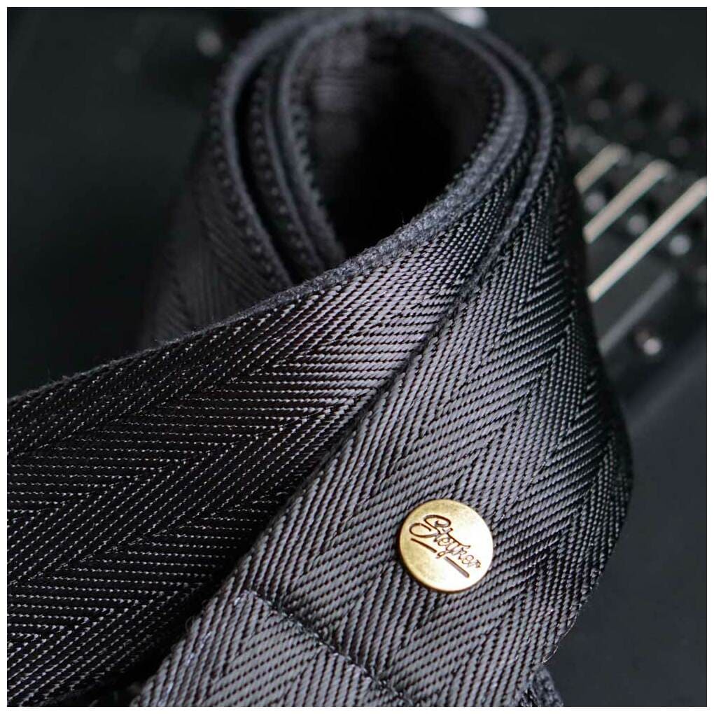 Steyner Straps Nylon Gitarrengurt Heavy Hakon schwarz-messing 1
