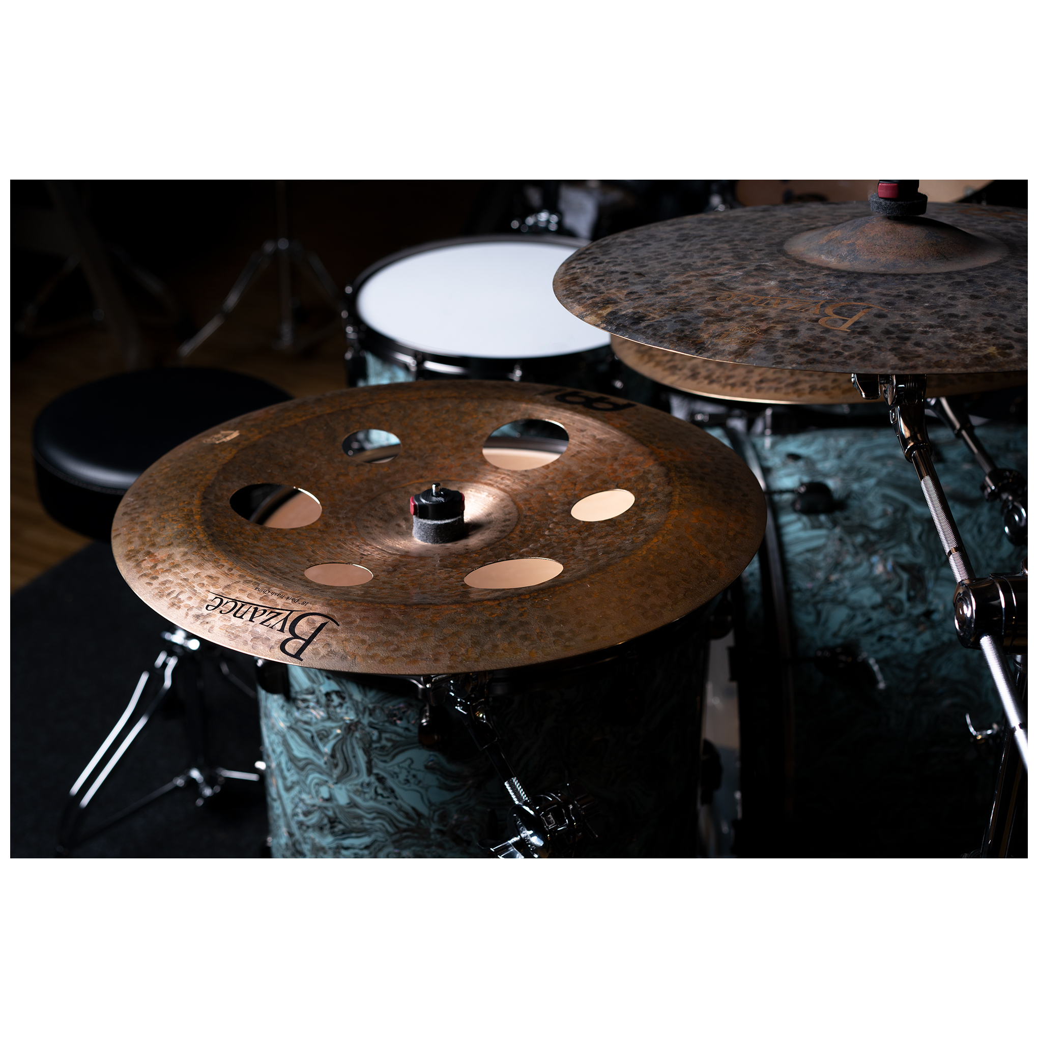 Meinl Cymbals B18DATRCH - 18" Byzance Dark Trash China 7